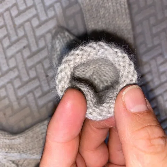 Soft wool? Merino? Cashmere? baby socks - Picture 2 of 2